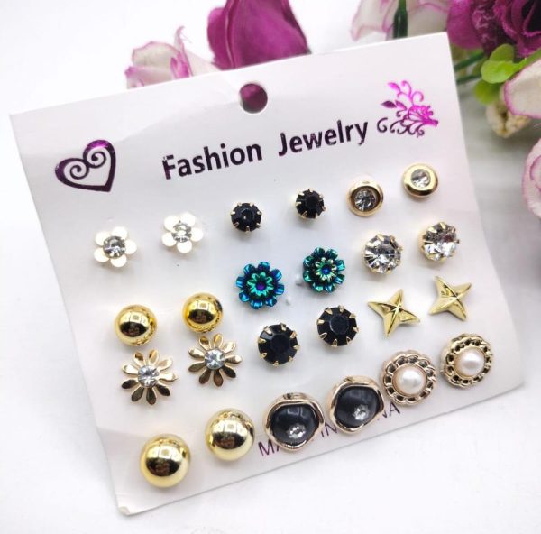 Trendy Artificial Stones Ear Studs – Blue Nug